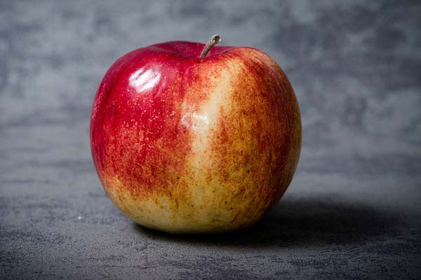 Can Tortoises Safely Eat Apples? The Ultimate Guide to Safe Consumption